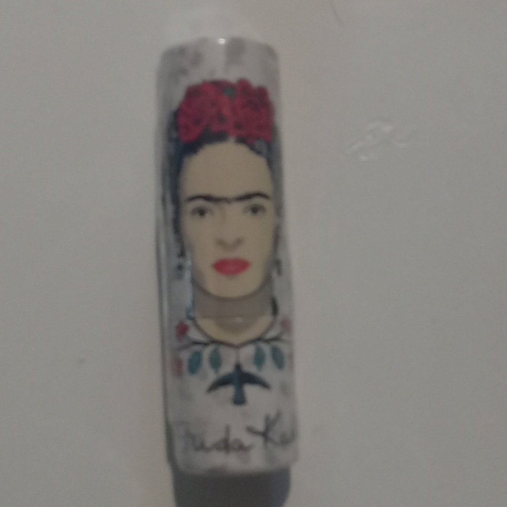Frida Kahlo #15 Inspiracion Lipstick. NWT